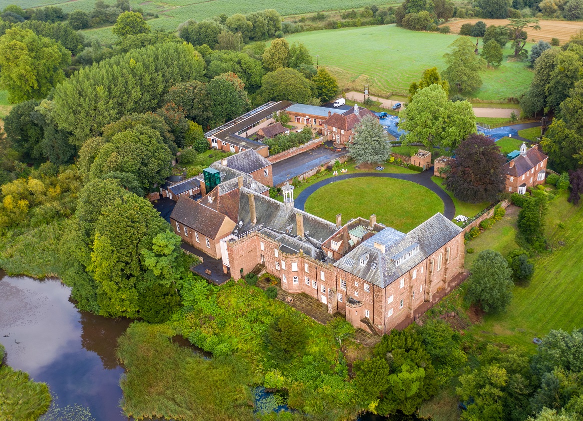 Hartlebury Castle - Hands on Summer